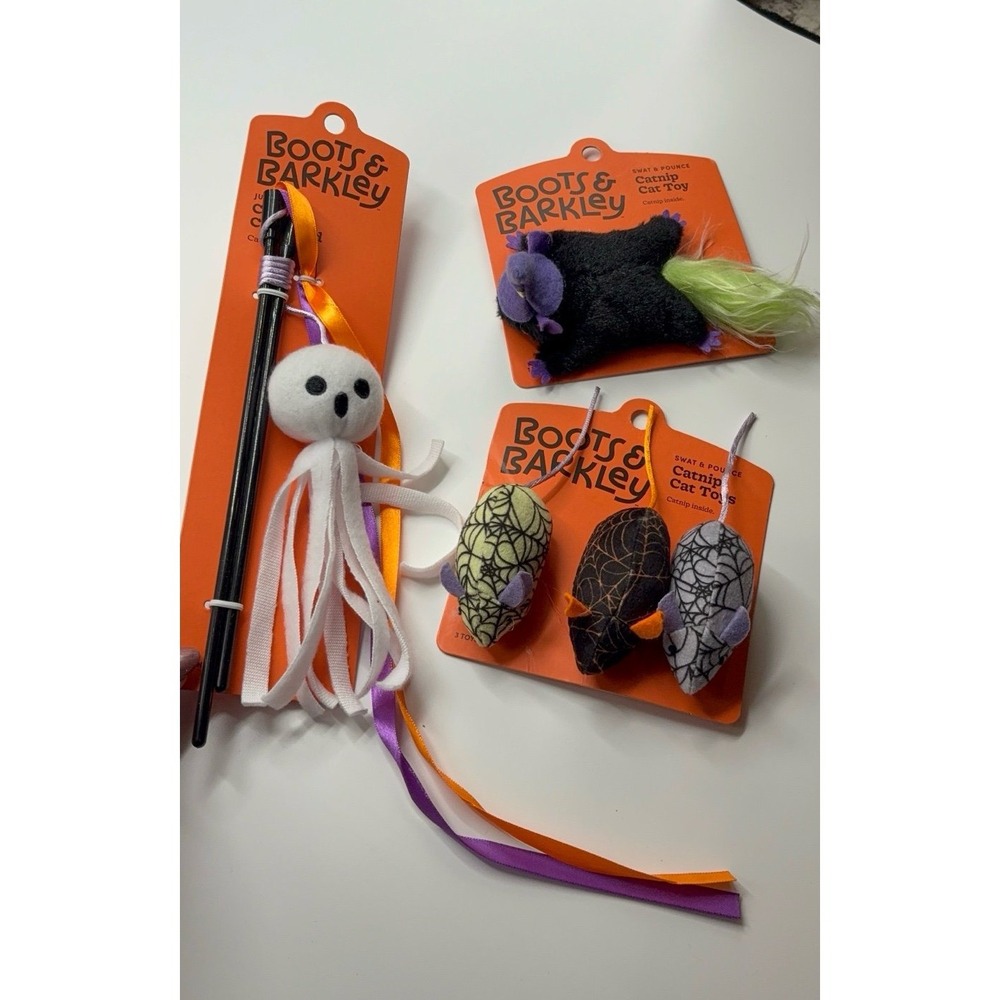 NEW Boots & Barkley Halloween cat toys bundle.